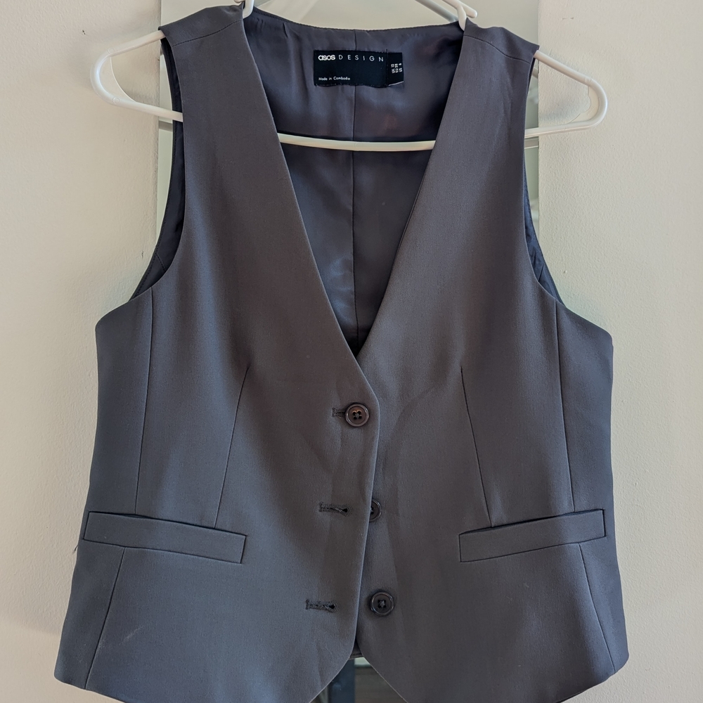ASOS DESIGN tailored button-up vest in gray
